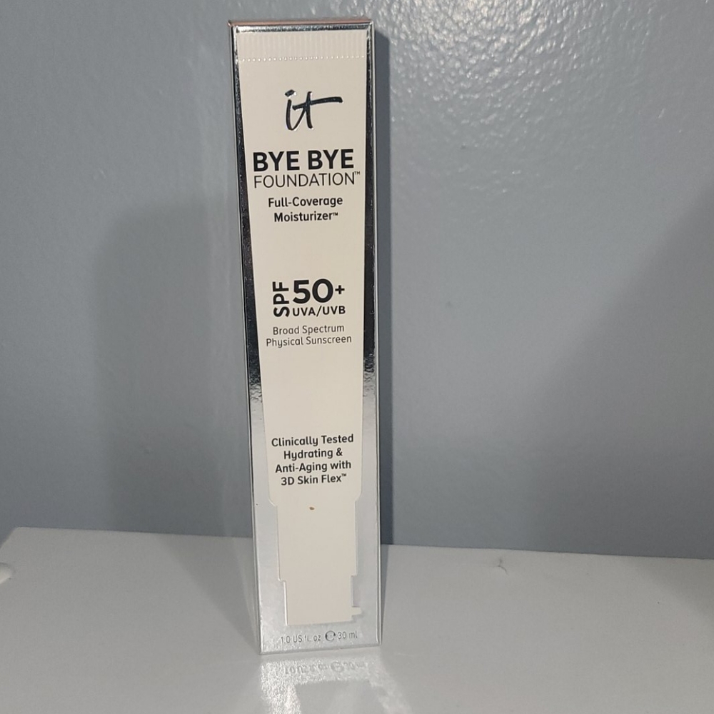 It cosmetic bye bye  foundation